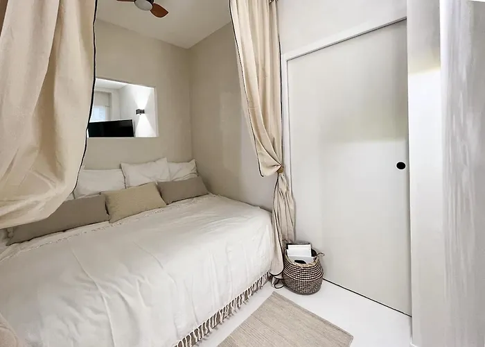 Апартаменты Stylish Souplex - Near Palais Royal-louvre Museum *